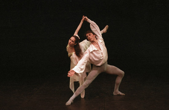 1983-Sheila Styles and Paul Payne in BEAUTY AND THE BEAST- photo: Linda Rich