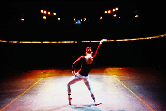 Prue Sheridan rehearsing on stage in Hong Kong- Copyright Geoff Howard